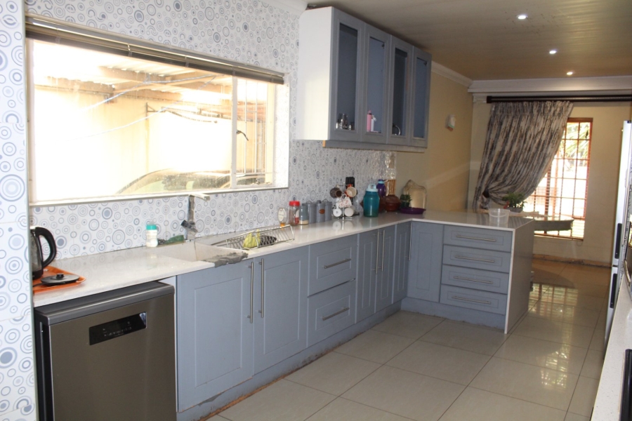 5 Bedroom Property for Sale in Sasolburg Ext 11 Free State